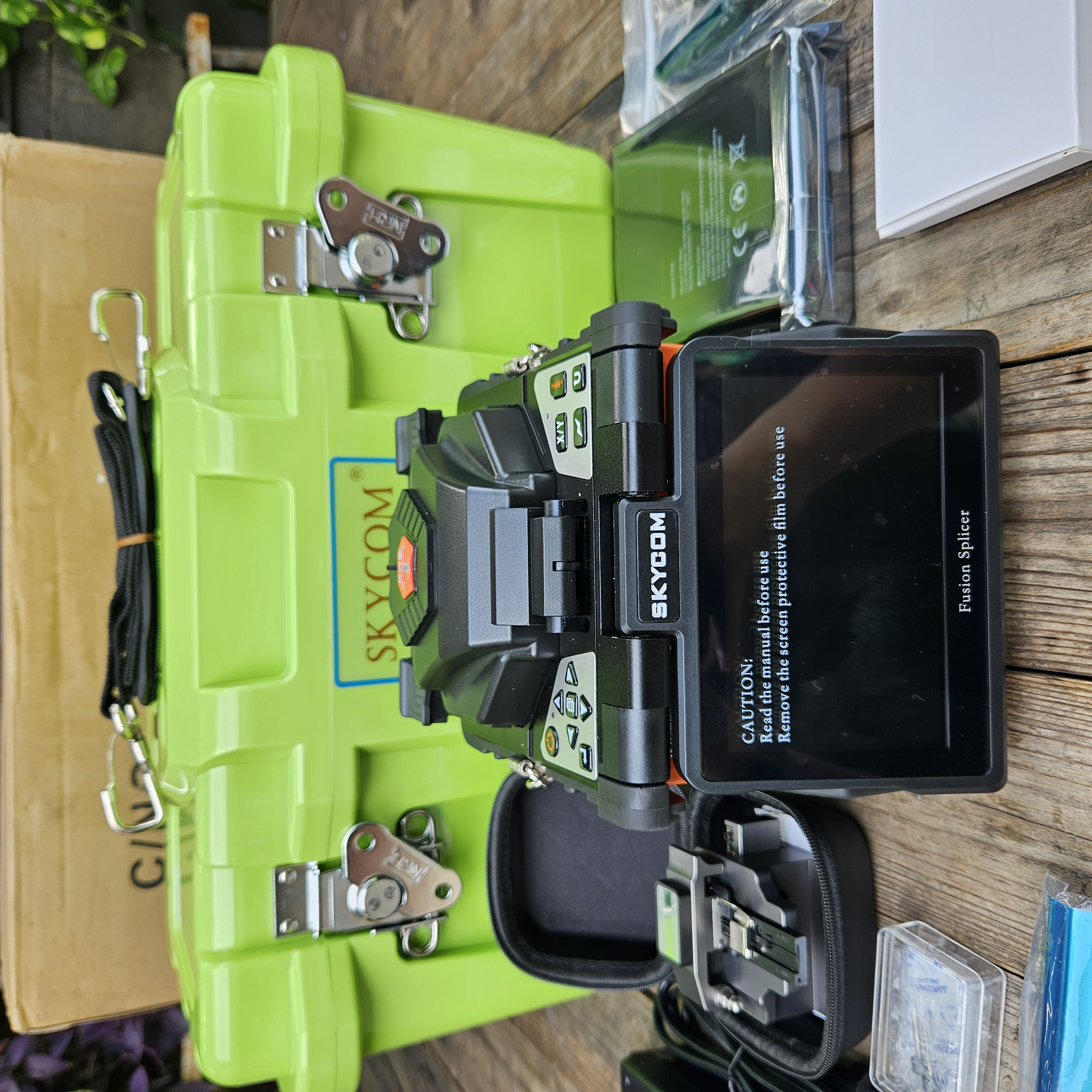 Splicer Skycom T208