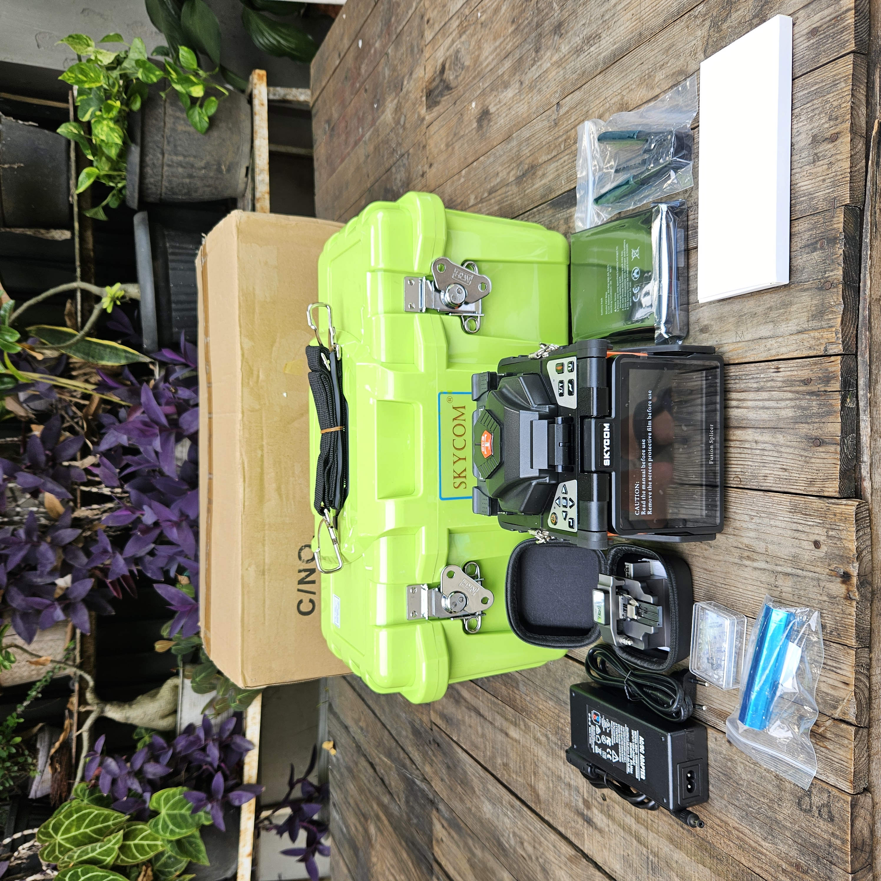 Splicer Skycom T208